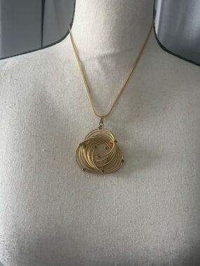 Gold plated Multi-Ring Swirl Pendant Necklace - Women's Fashion Jewelry